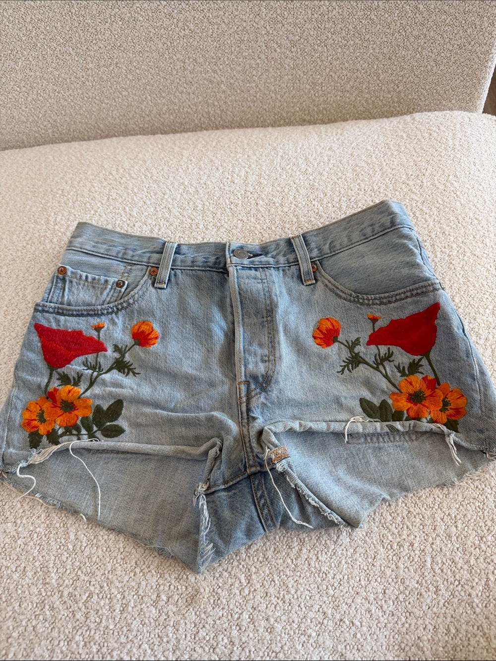 Levi’s Embroidered Light Blue Denim Shorts with Red & Orange Detail - size W29